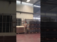 등반 방지 울타리 높은 보안 벽 톱니 벽의 꼭대기에