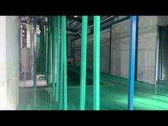 파우더로 코팅된 초록색의 정사각형 기둥